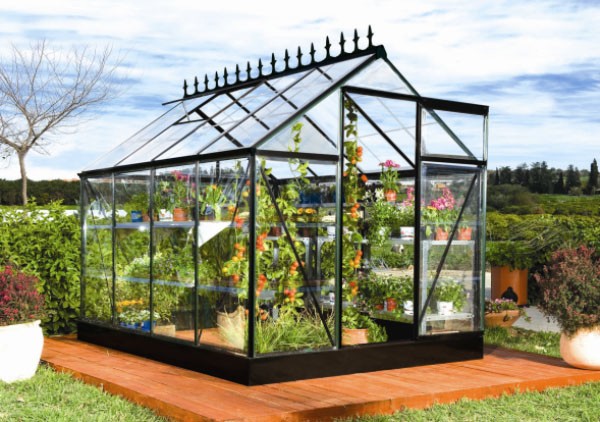 Phoio illustrant une serre de jardin